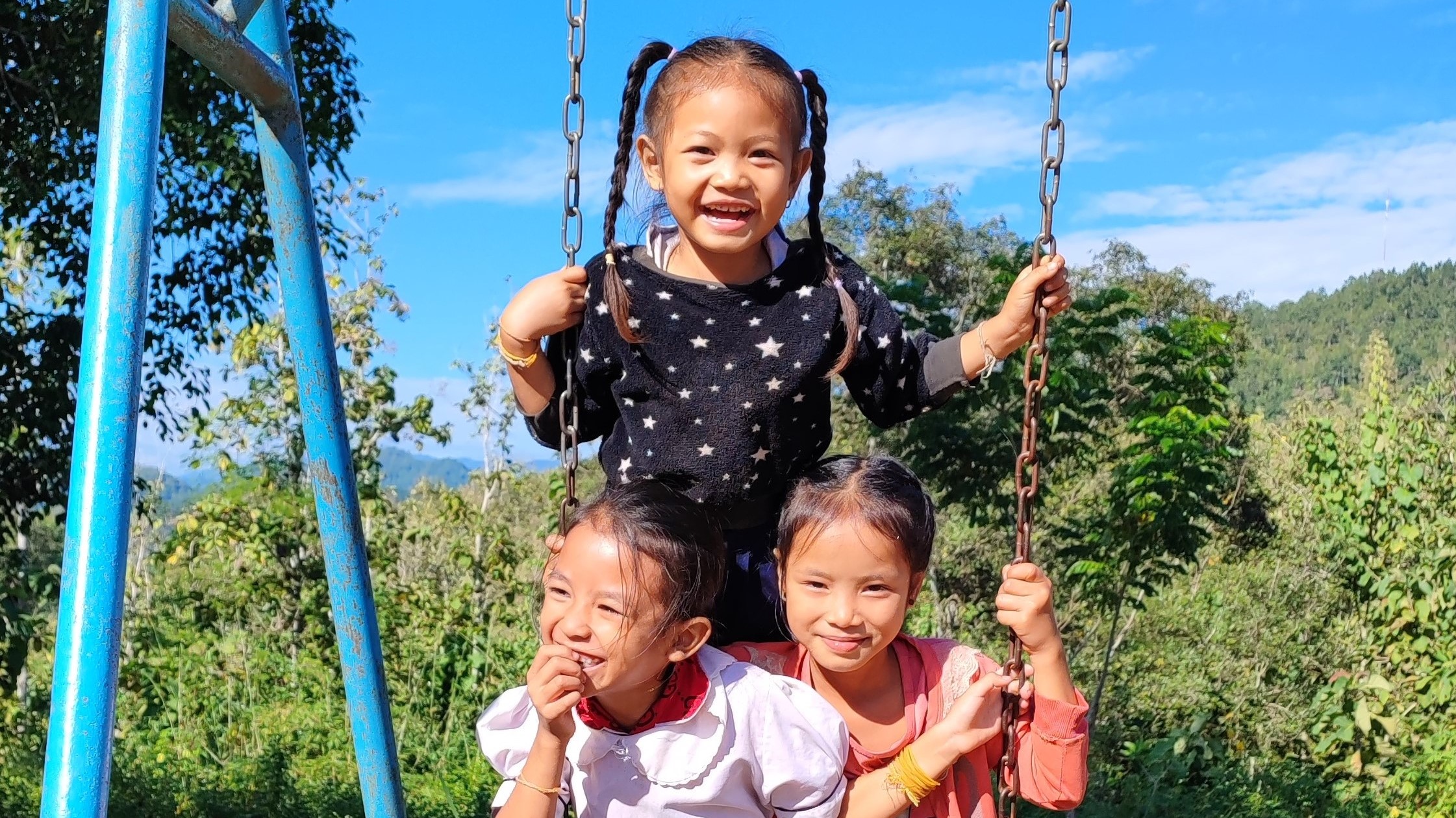 enfants soutenus laos